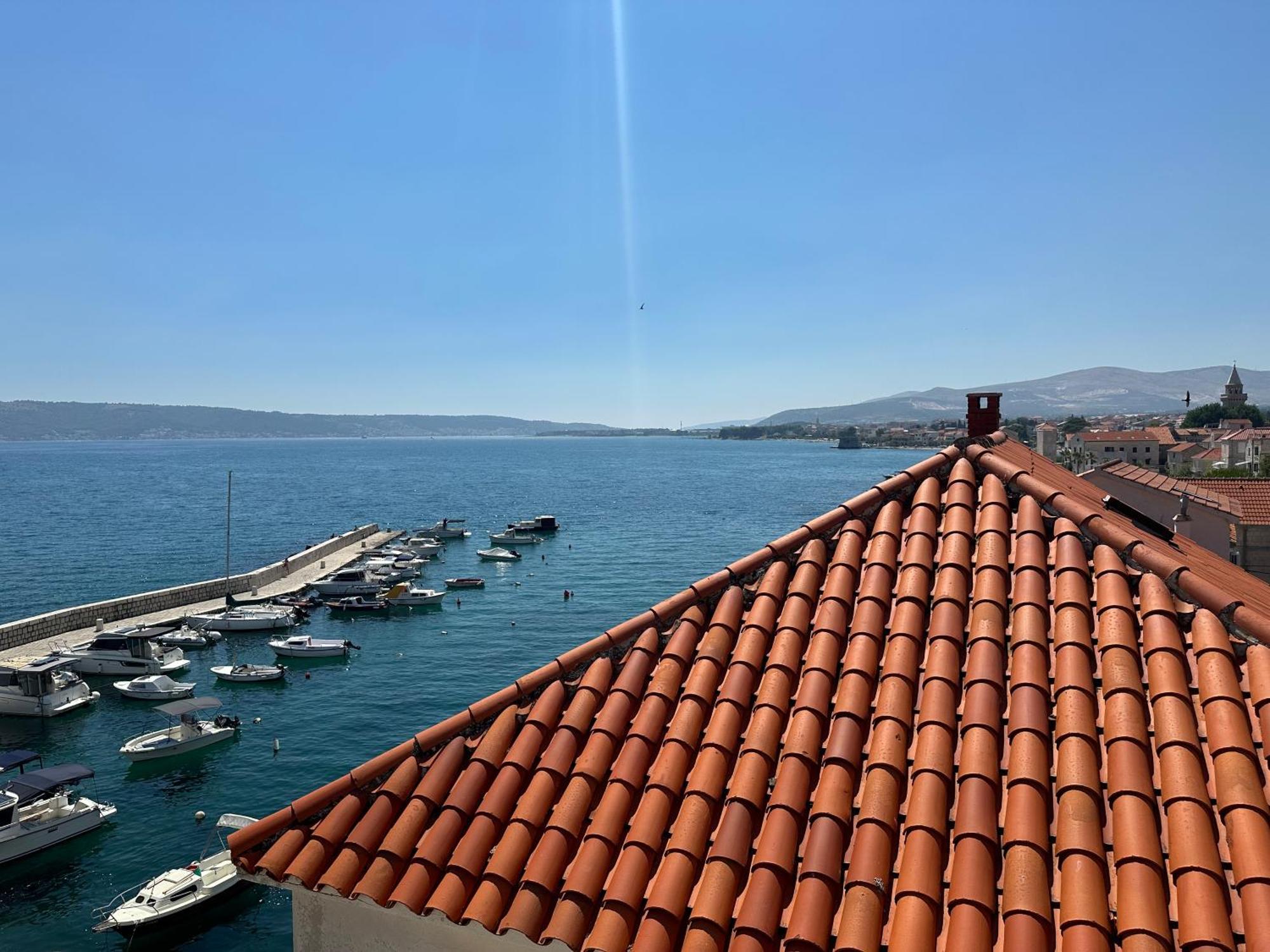 XIV Century Rooms Kastela Exterior photo